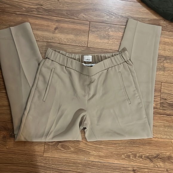 ARITZIA BUNDLE 12 ITEMS - Picture 6 of 13